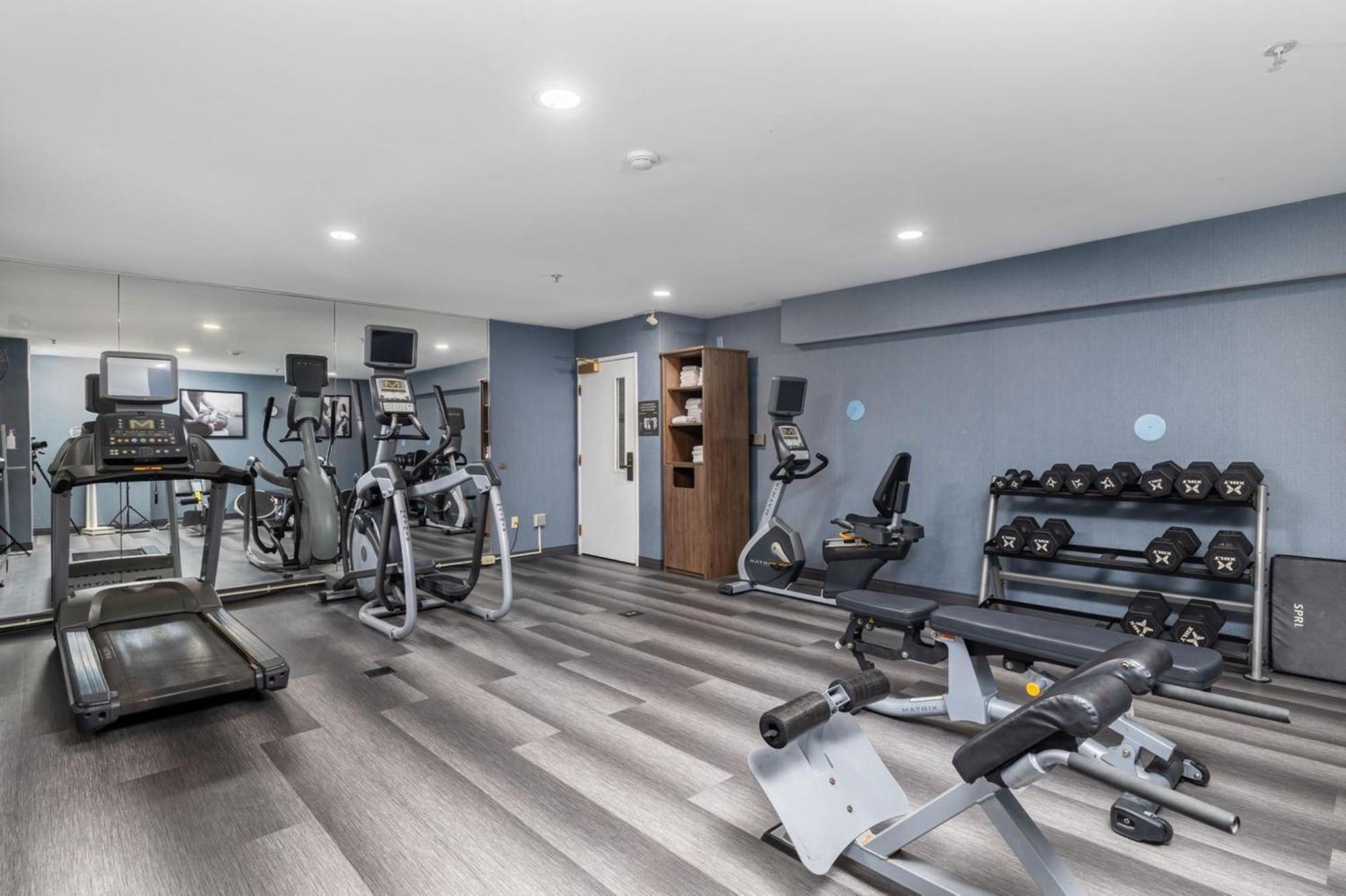 Staybridge - East By Ihg Hotel Madison