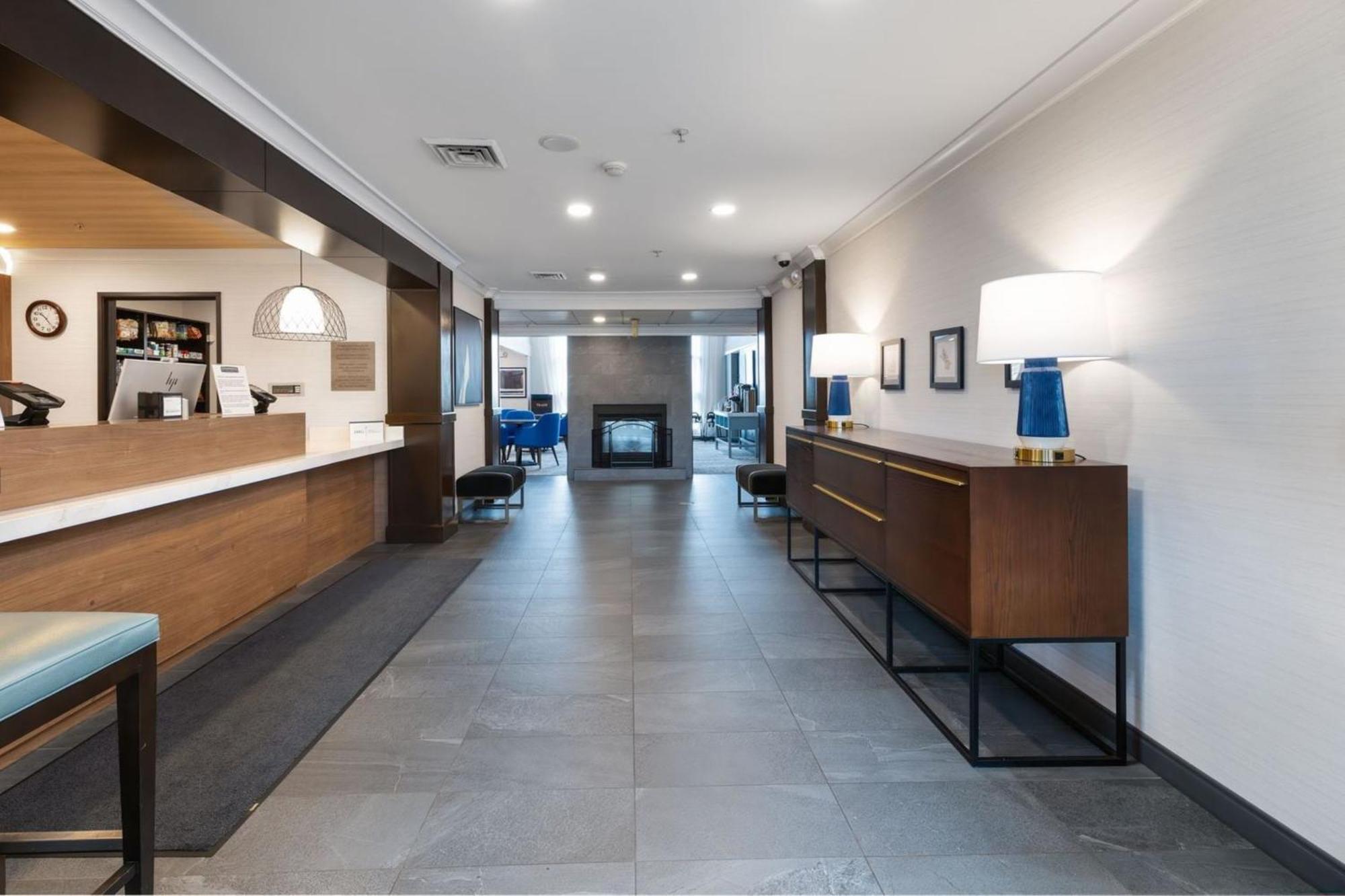 Staybridge - East By Ihg Madison