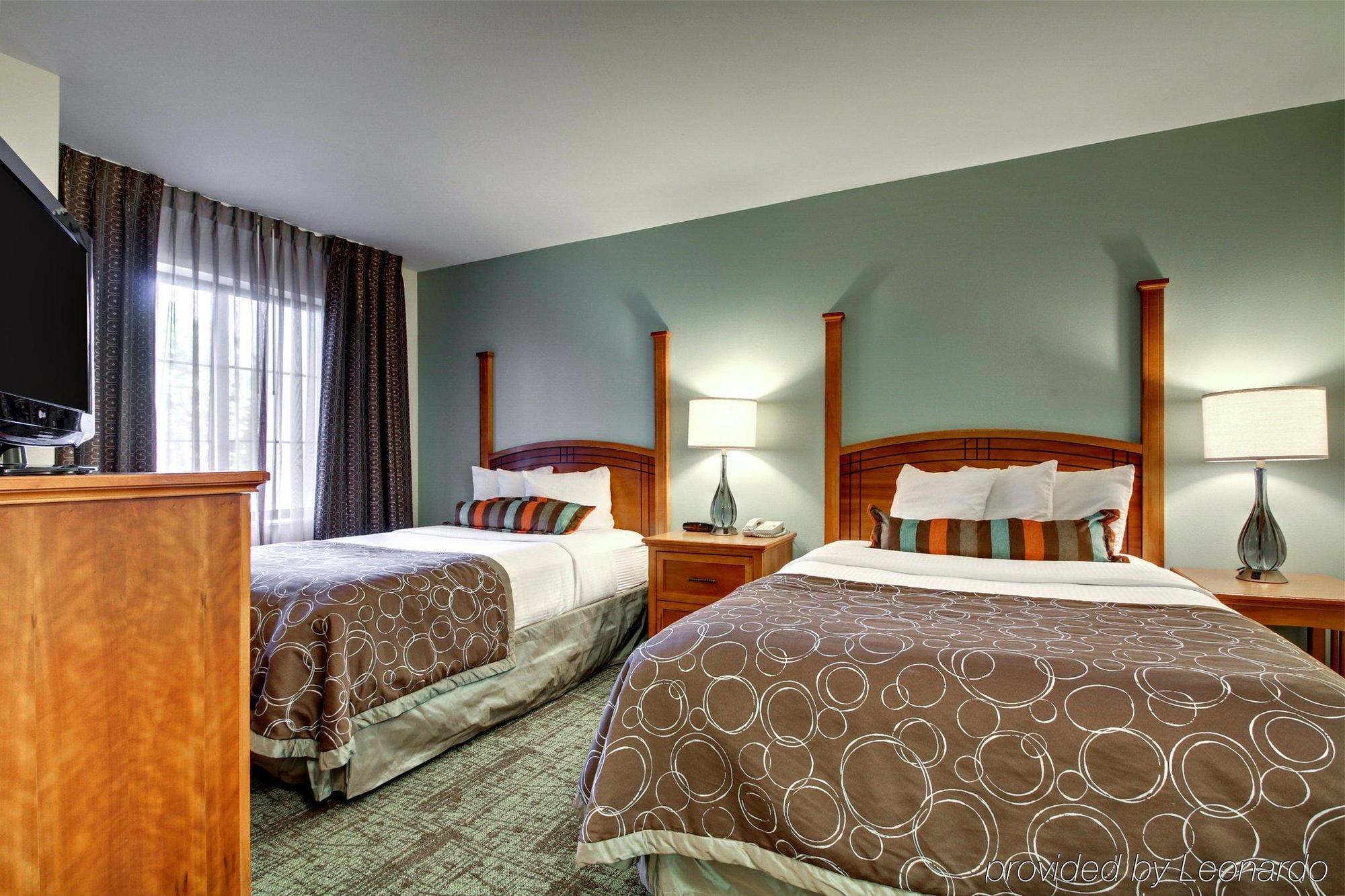 Staybridge - East By Ihg Madison