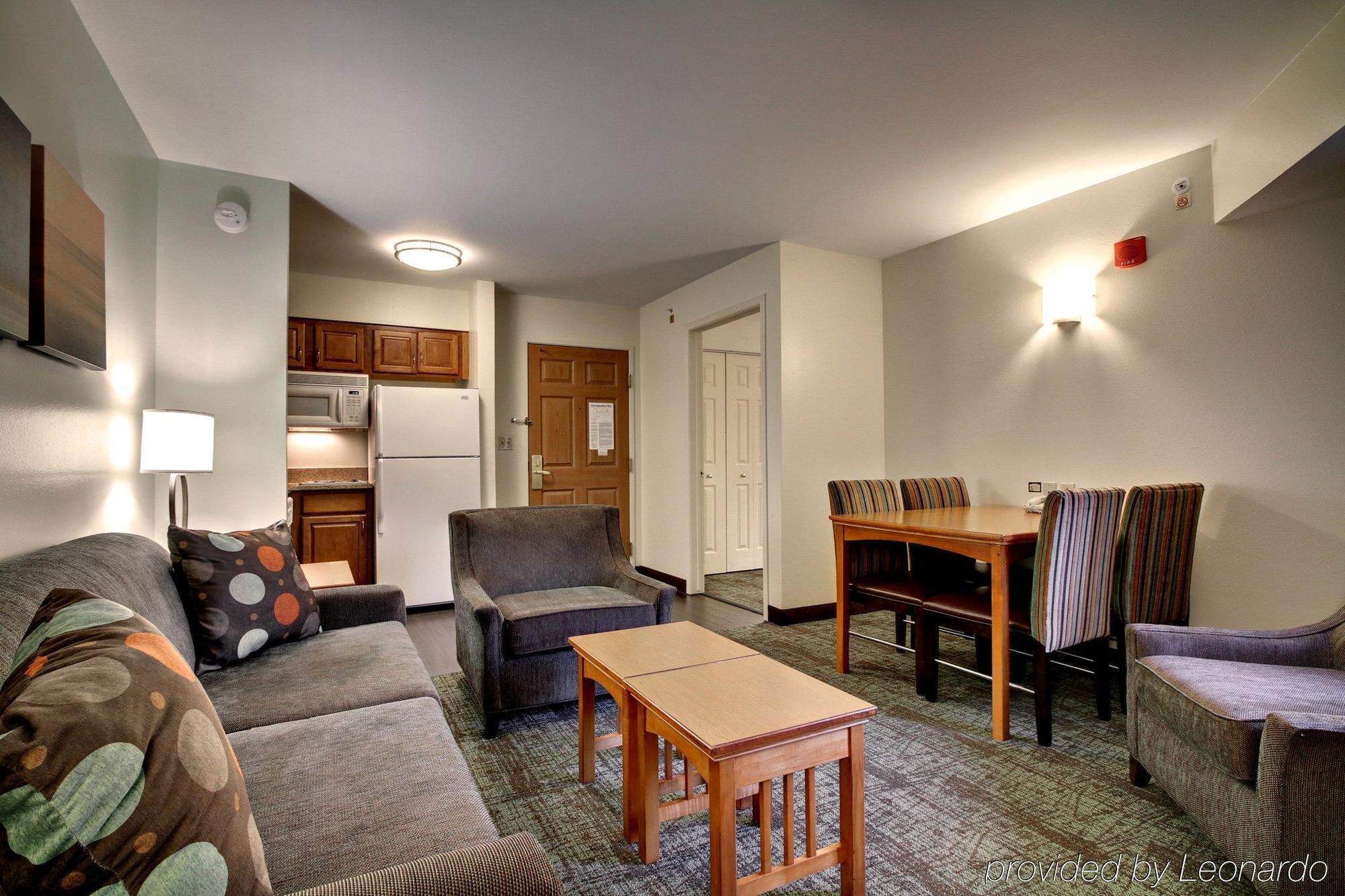 Staybridge - East By Ihg Hotel Madison
